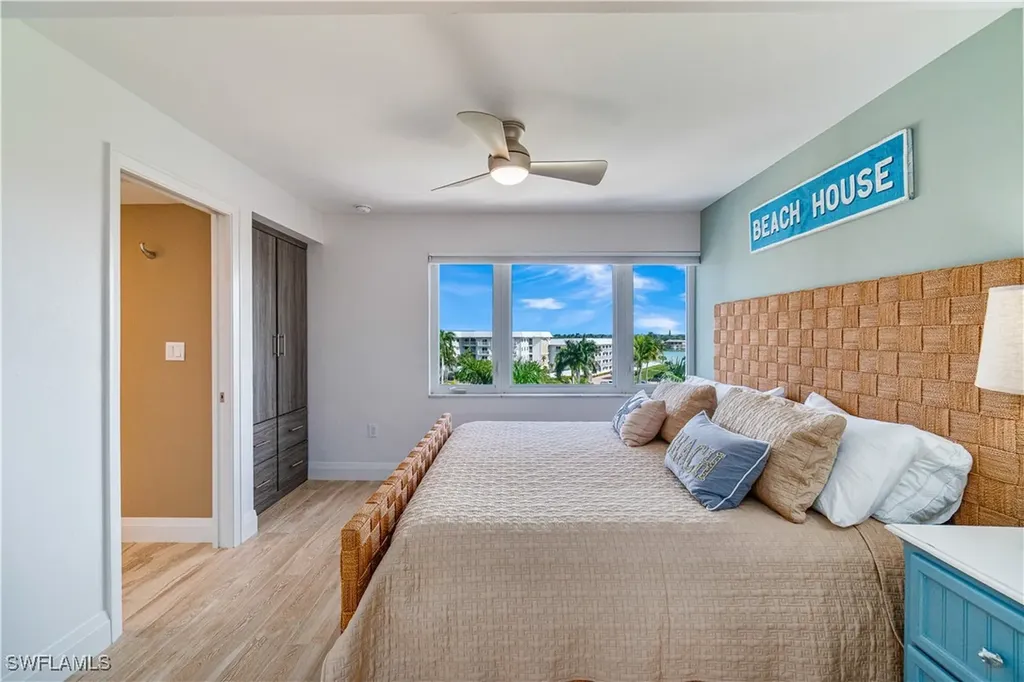 2919 Gulf Shore Boulevard N Naples FL 34103