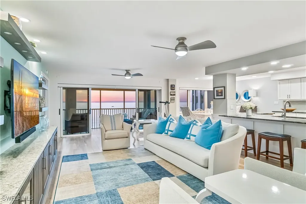 2919 Gulf Shore Boulevard N Naples FL 34103