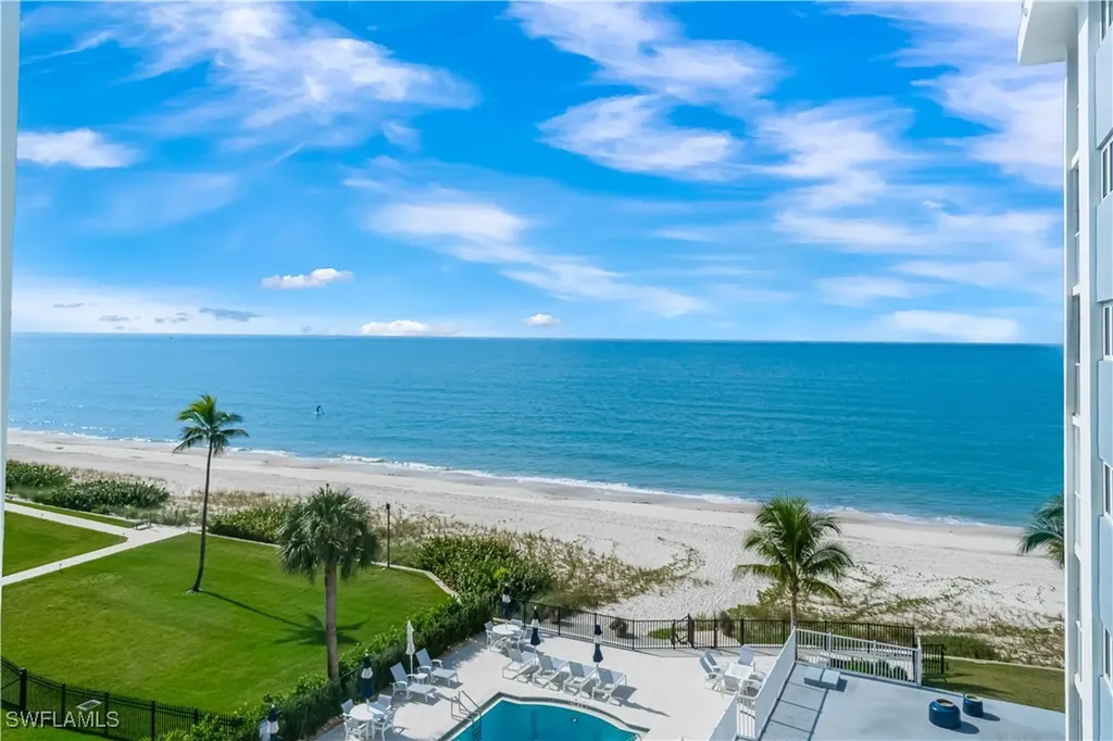 2919 Gulf Shore Boulevard N Naples FL 34103