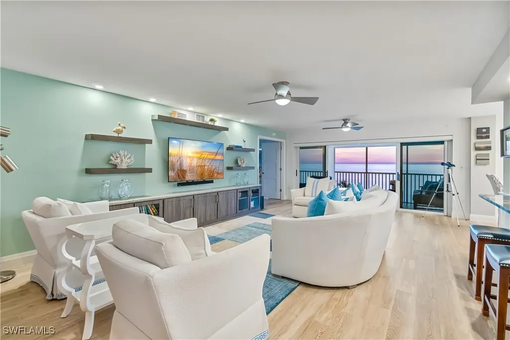 2919 Gulf Shore Boulevard N Naples FL 34103