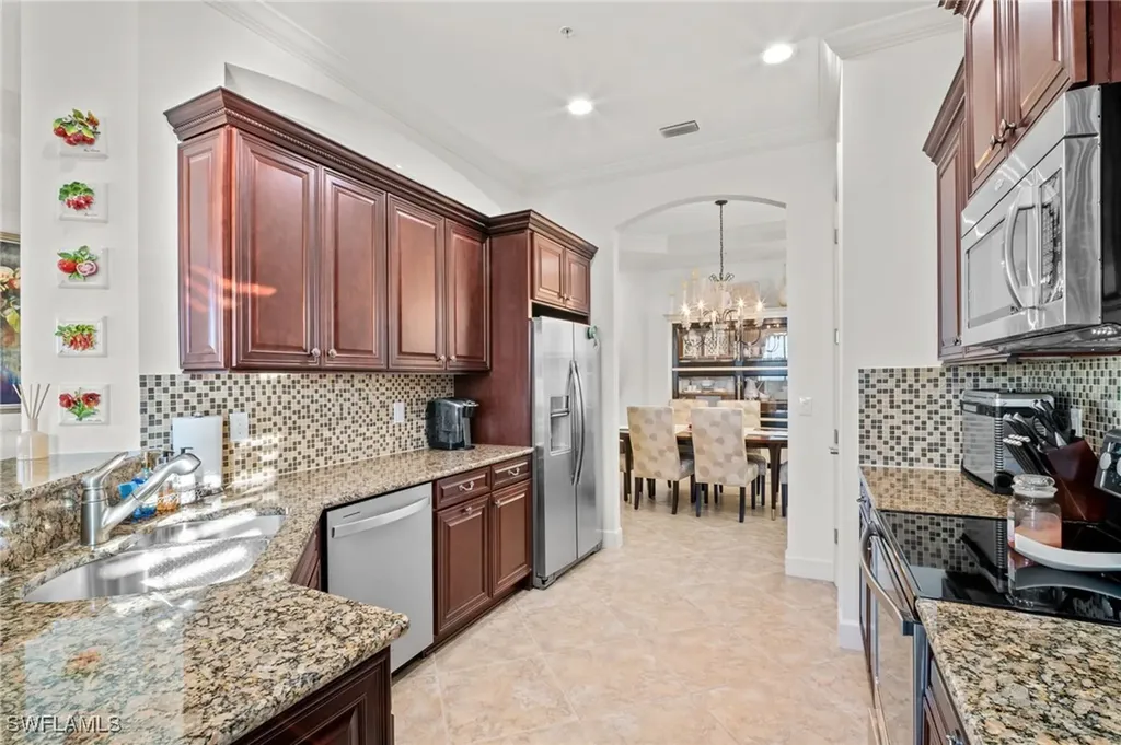 9064 Siesta Bay Drive Naples FL 34120