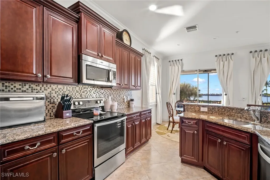 9064 Siesta Bay Drive Naples FL 34120
