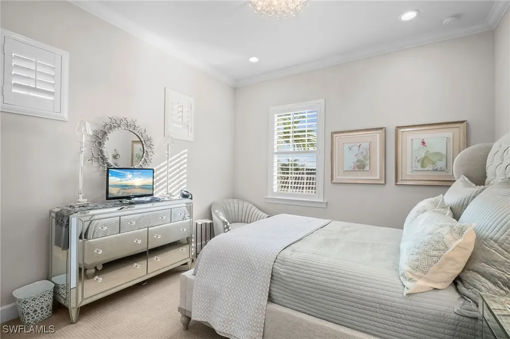 9064 Siesta Bay Drive Naples FL 34120