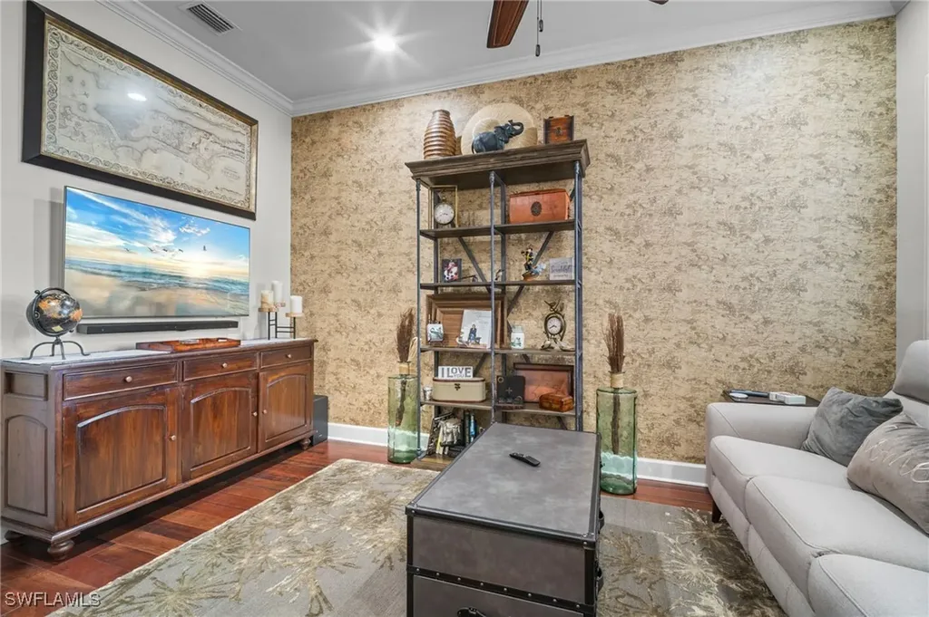9064 Siesta Bay Drive Naples FL 34120