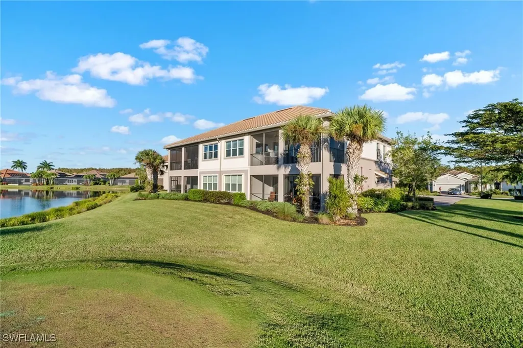 9064 Siesta Bay Drive Naples FL 34120