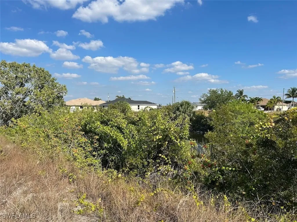 1821 NW 7th Avenue Cape Coral FL 33993