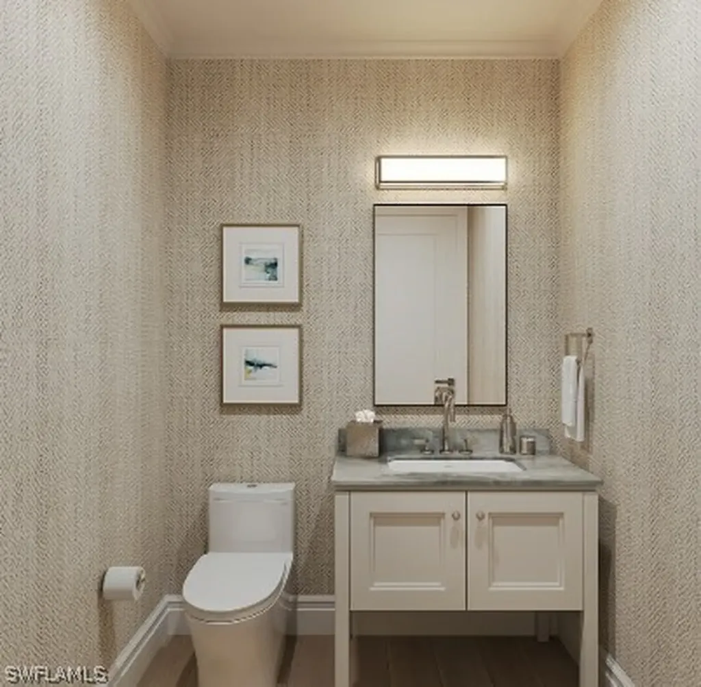 2020 Gulf Shore Boulevard N Naples FL 34102