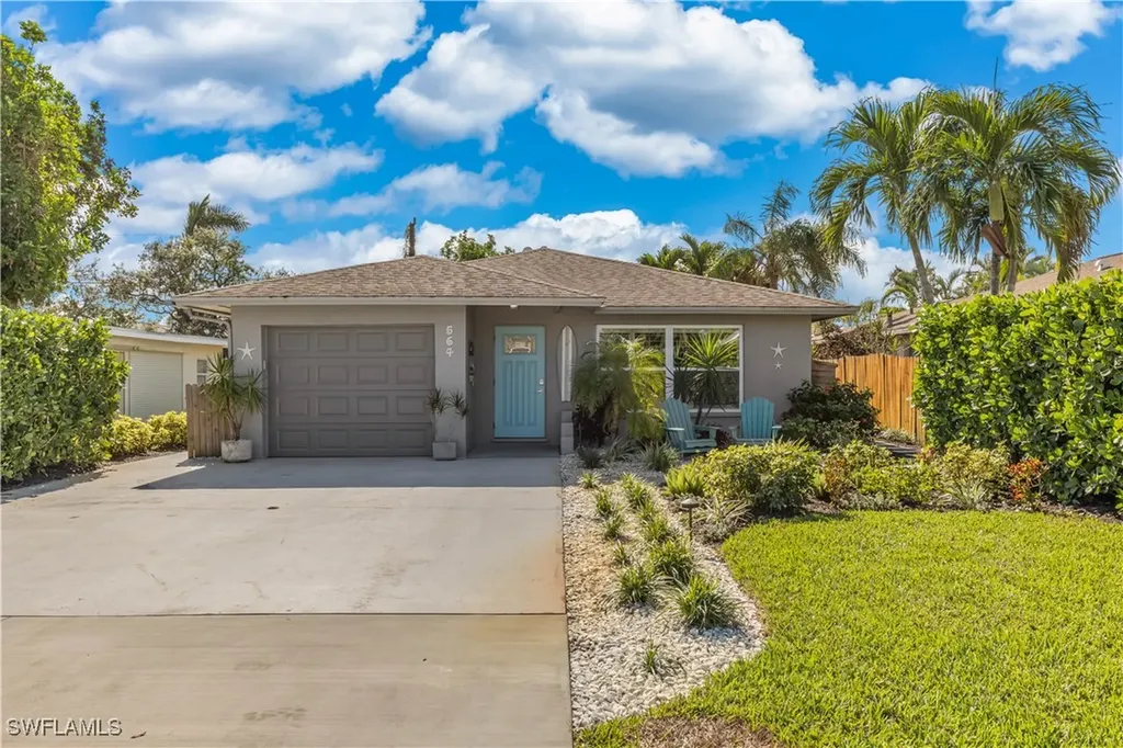 564 109th Avenue N Naples FL 34108