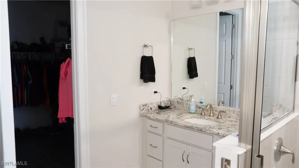 860 Heather Lake Avenue Cape Coral FL 33993