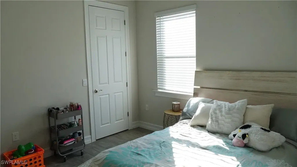 860 Heather Lake Avenue Cape Coral FL 33993