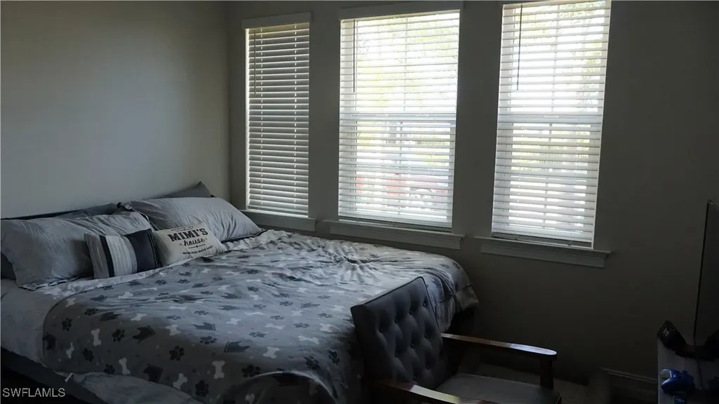 860 Heather Lake Avenue Cape Coral FL 33993