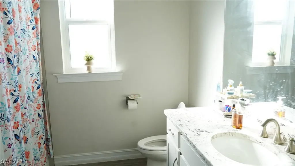 860 Heather Lake Avenue Cape Coral FL 33993