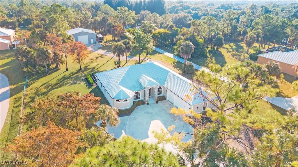770 17th Street SW Naples FL 34117