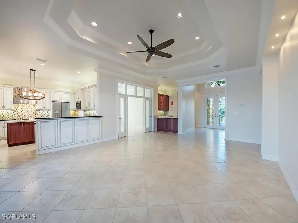 2975 Cinnamon Bay Circle Naples FL 34119