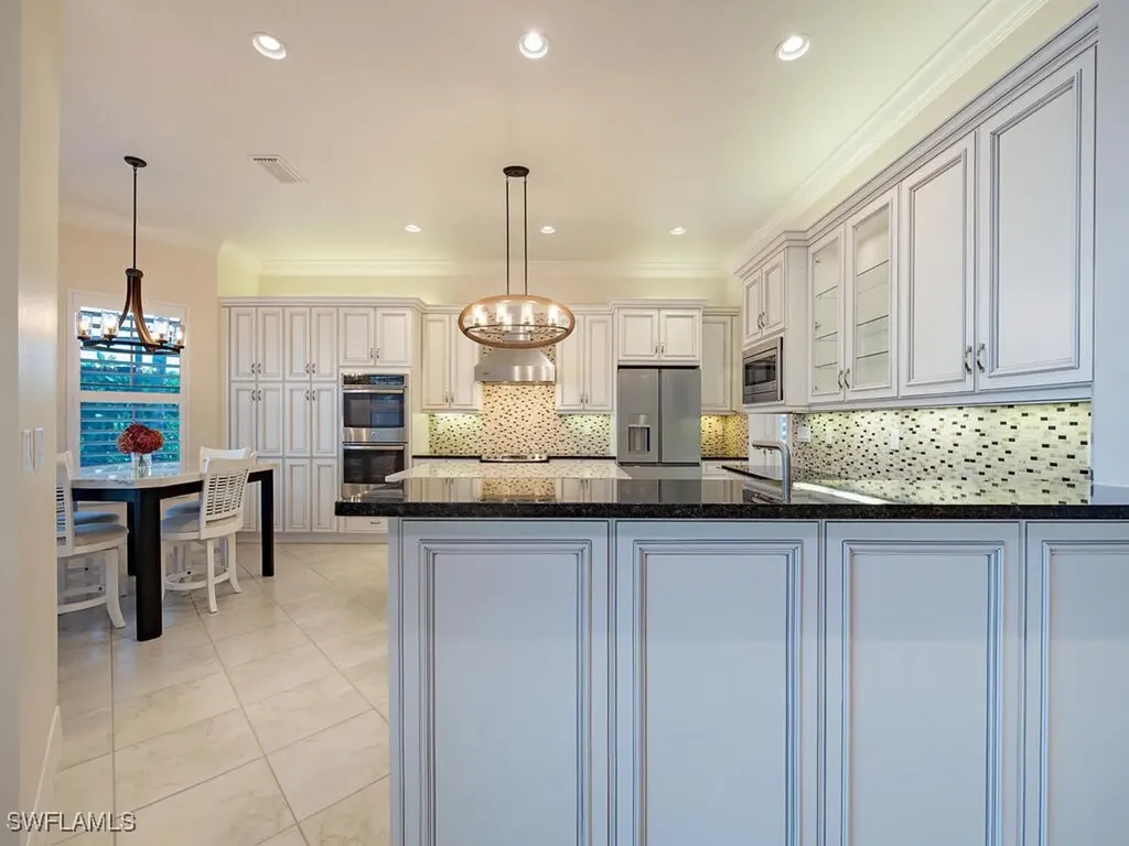 2975 Cinnamon Bay Circle Naples FL 34119