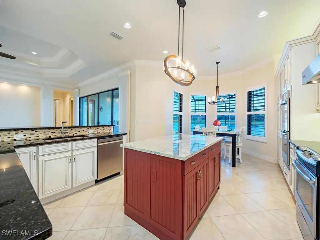 2975 Cinnamon Bay Circle Naples FL 34119