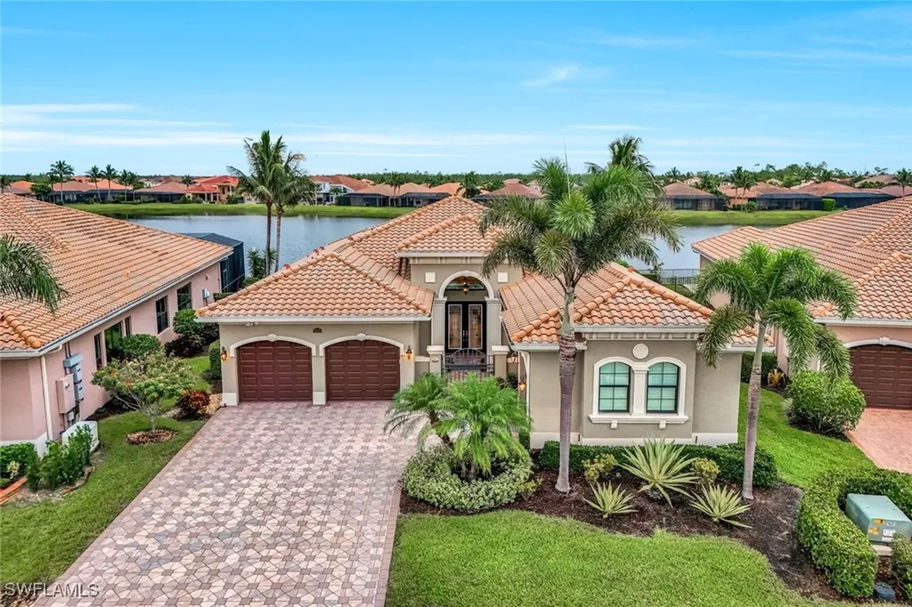 2975 Cinnamon Bay Circle Naples FL 34119