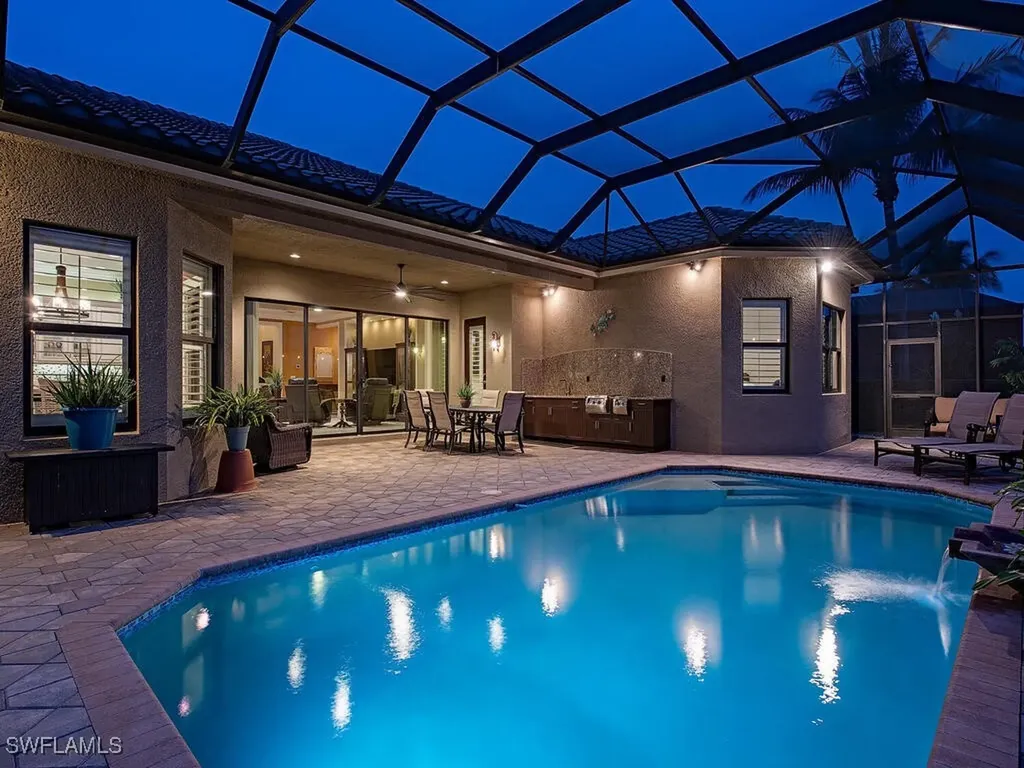 2975 Cinnamon Bay Circle Naples FL 34119