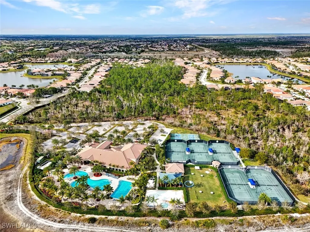 2975 Cinnamon Bay Circle Naples FL 34119
