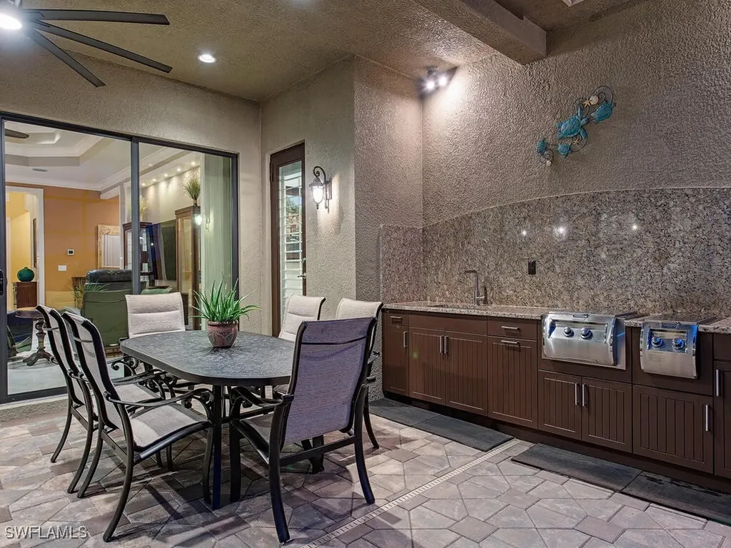 2975 Cinnamon Bay Circle Naples FL 34119