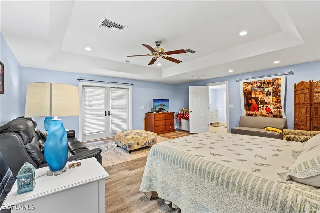 2569 Outrigger Lane Naples FL 34104