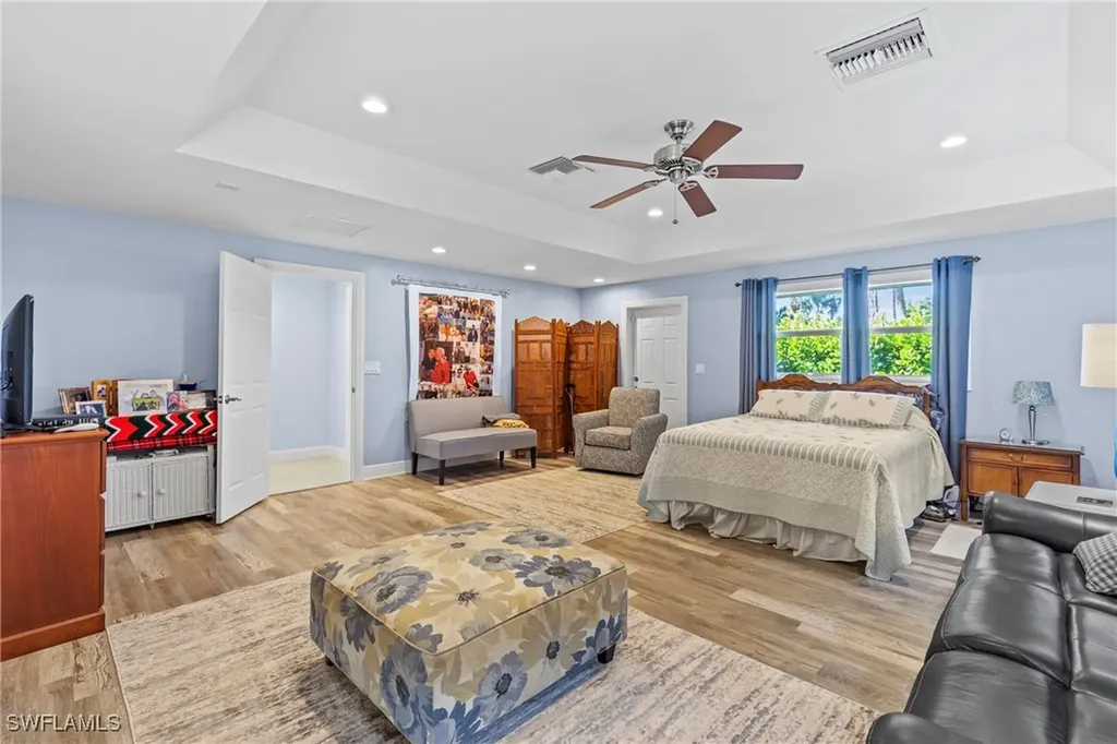 2569 Outrigger Lane Naples FL 34104