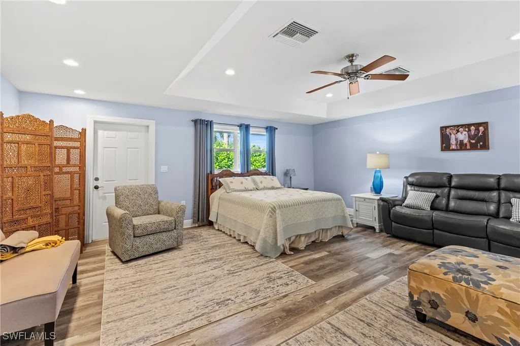 2569 Outrigger Lane Naples FL 34104