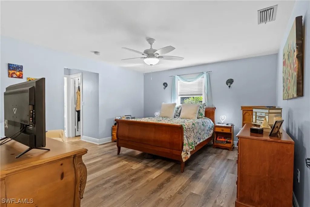2569 Outrigger Lane Naples FL 34104