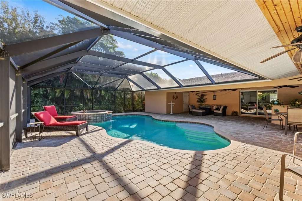 2569 Outrigger Lane Naples FL 34104