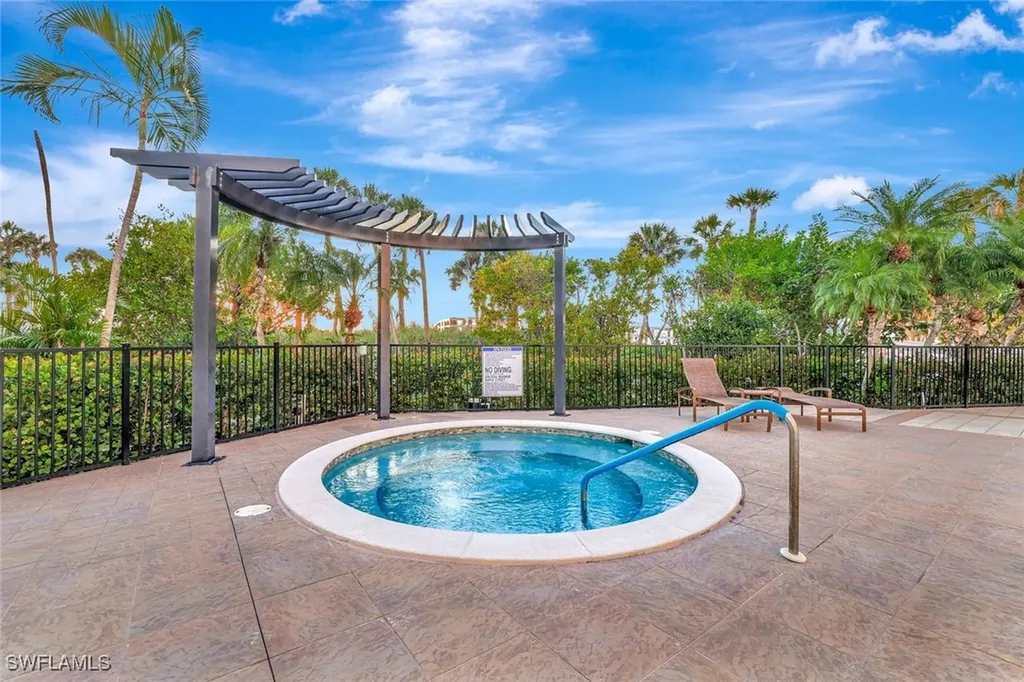 8111 Bay Colony Drive Naples FL 34108
