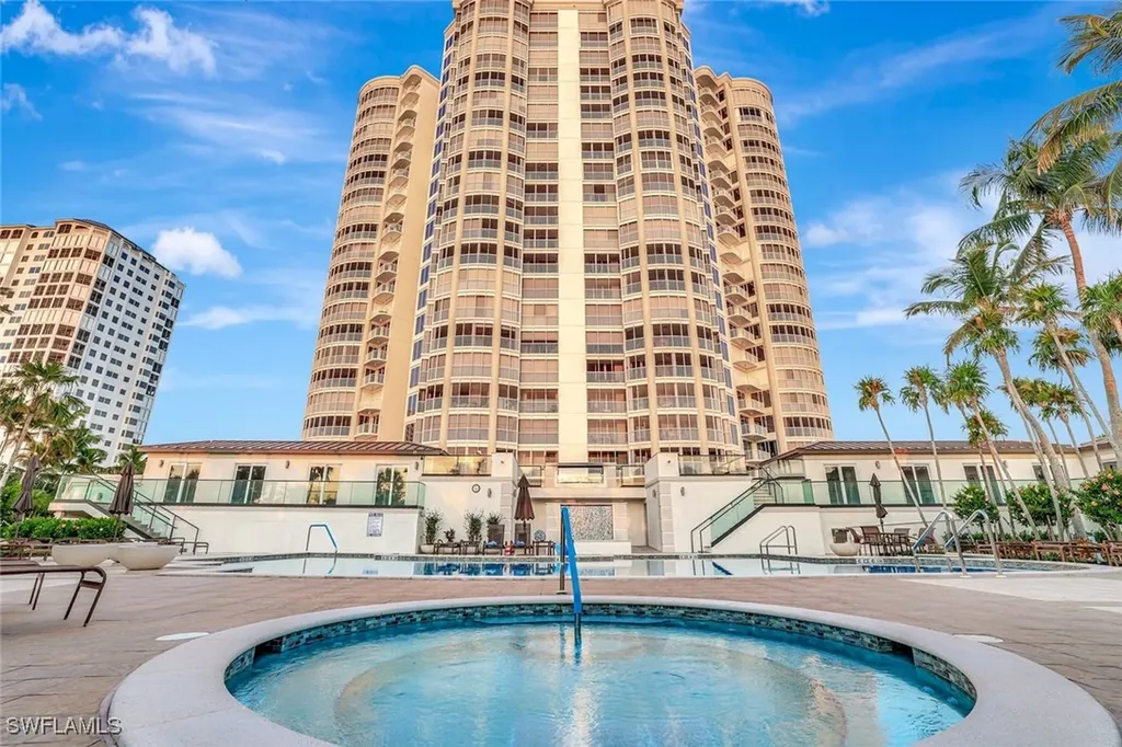 8111 Bay Colony Drive Naples FL 34108