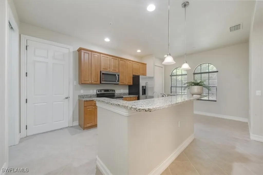 9111 Chula Vista Street Naples FL 34113