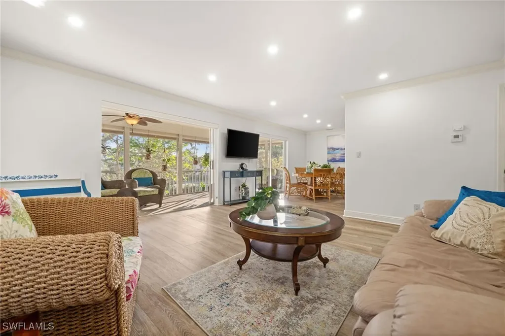 1549 Sandpiper Street Naples FL 34102