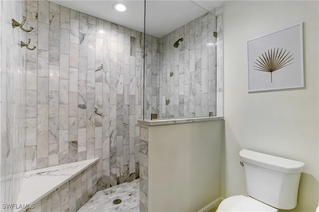 370 6th Avenue S Naples FL 34102