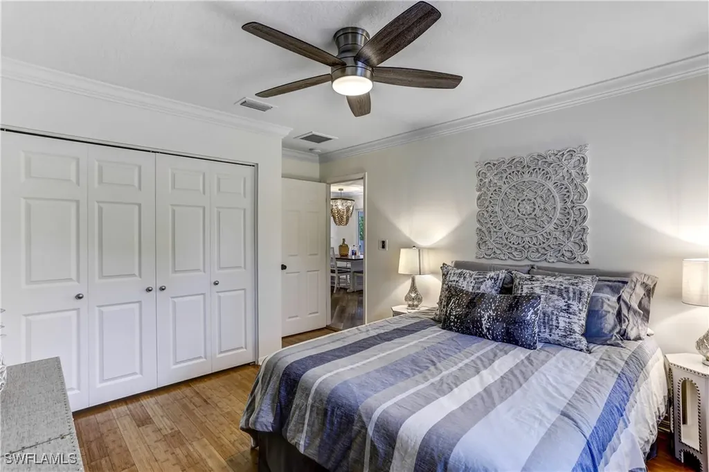 370 6th Avenue S Naples FL 34102