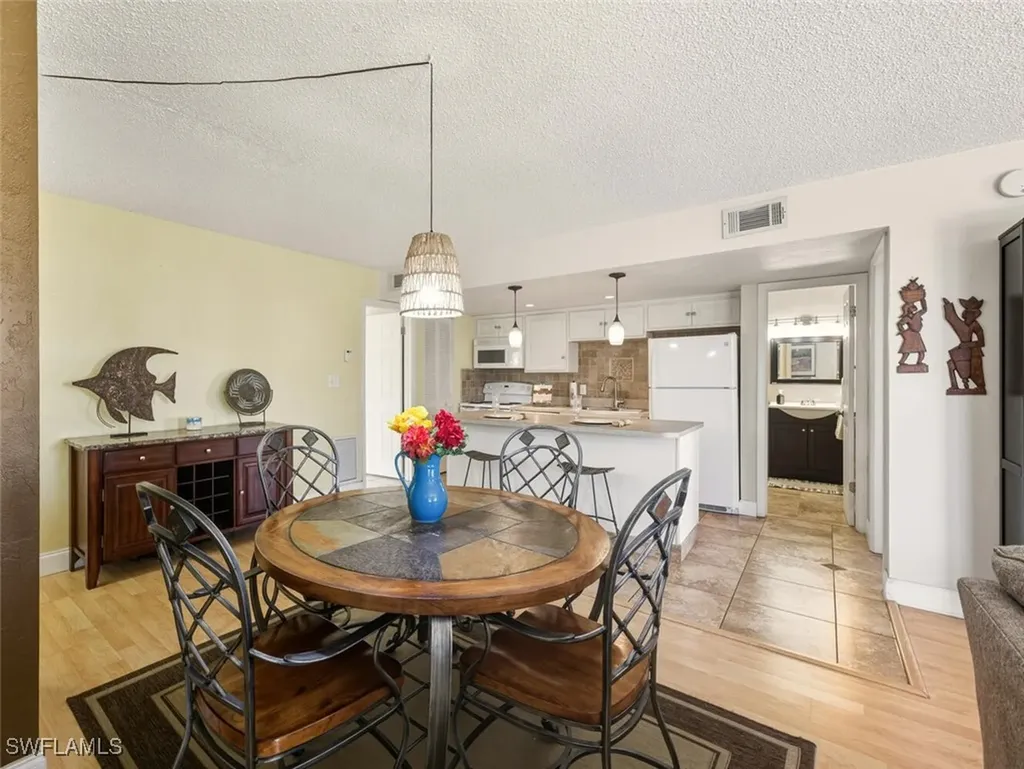 272 Palm Drive Naples FL 34112