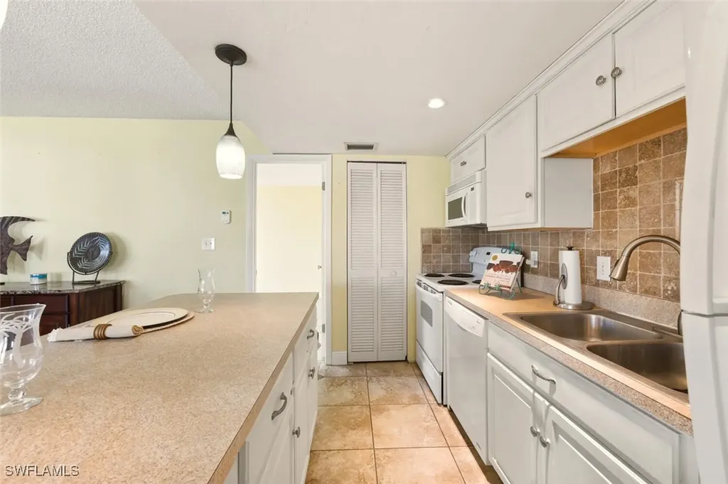 272 Palm Drive Naples FL 34112