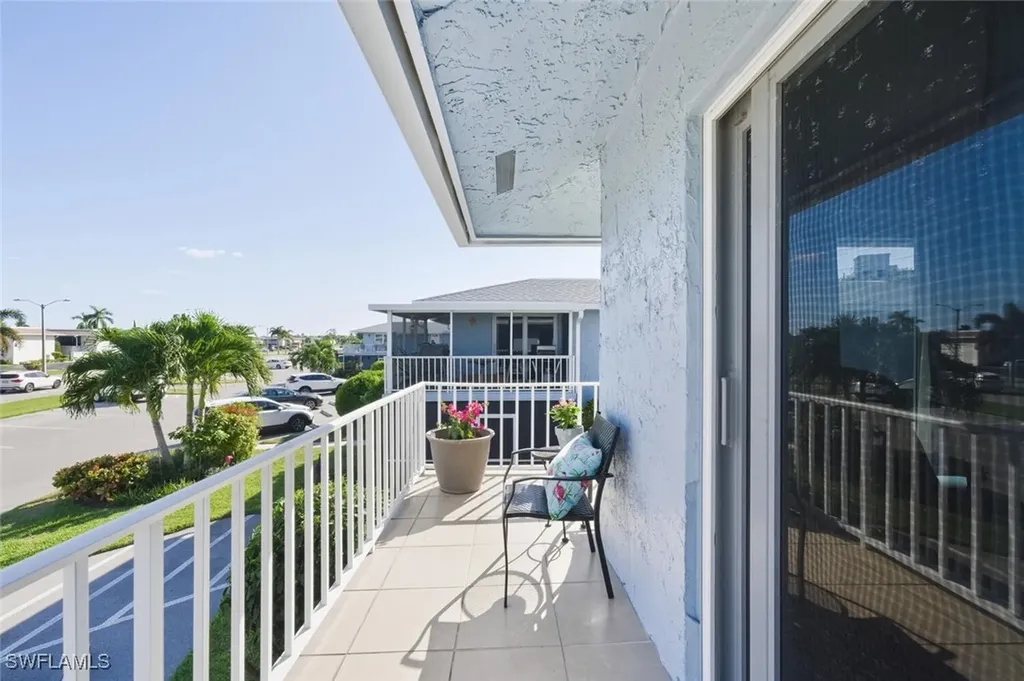272 Palm Drive Naples FL 34112