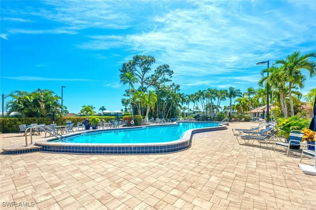 272 Palm Drive Naples FL 34112