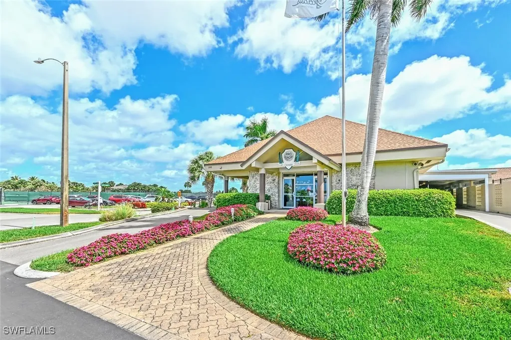 272 Palm Drive Naples FL 34112