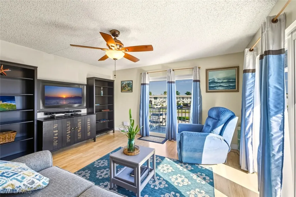 272 Palm Drive Naples FL 34112