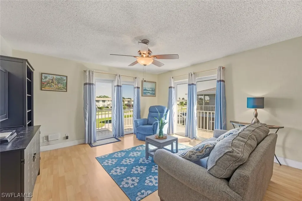 272 Palm Drive Naples FL 34112