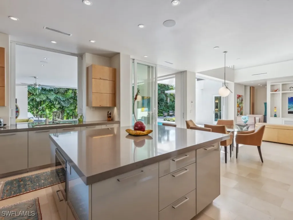 440 Spinnaker Drive Naples FL 34102