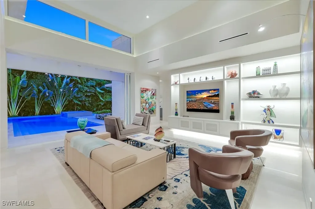 440 Spinnaker Drive Naples FL 34102