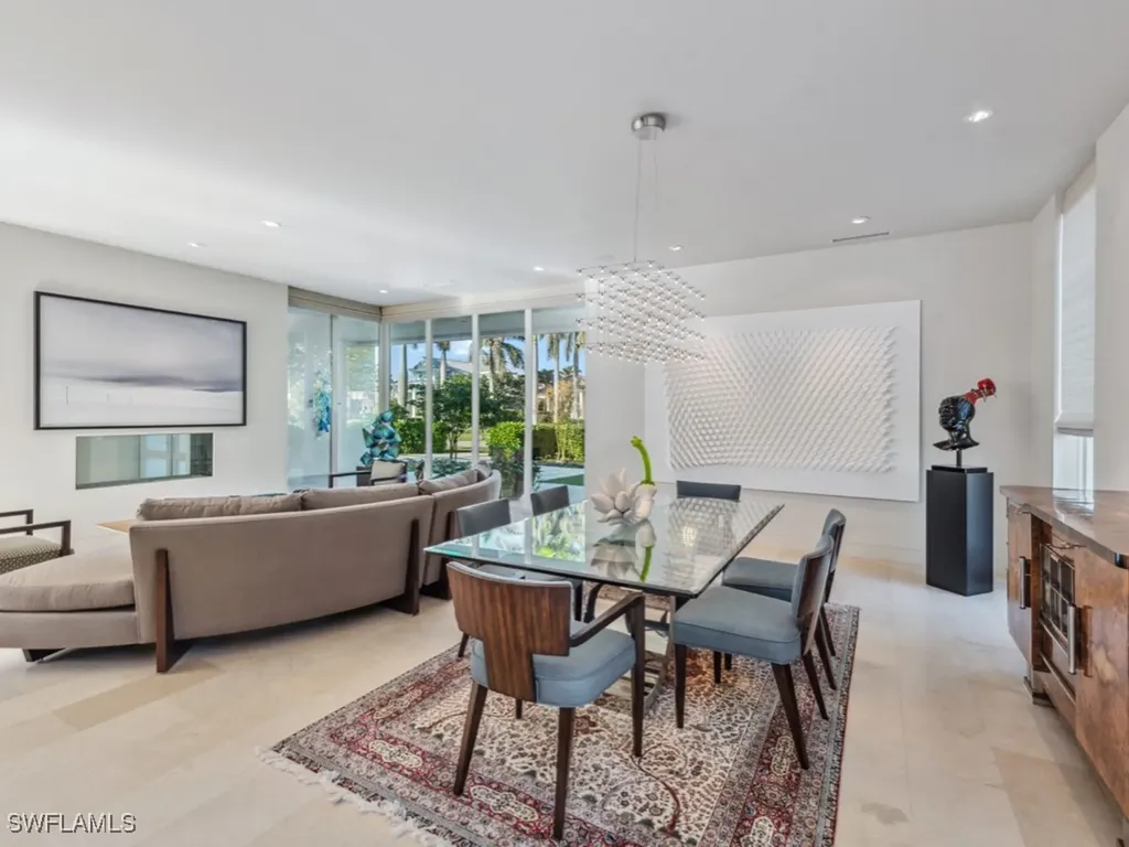 440 Spinnaker Drive Naples FL 34102