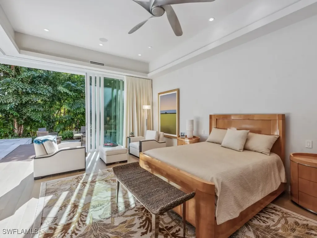 440 Spinnaker Drive Naples FL 34102