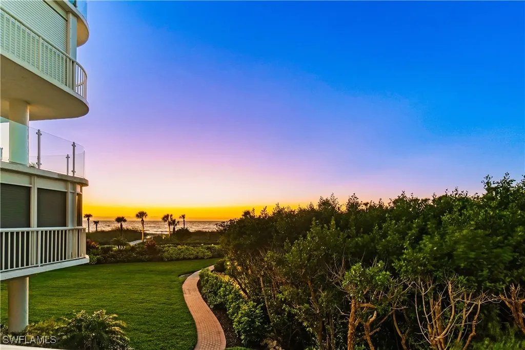 20 Seagate Drive Naples FL 34103