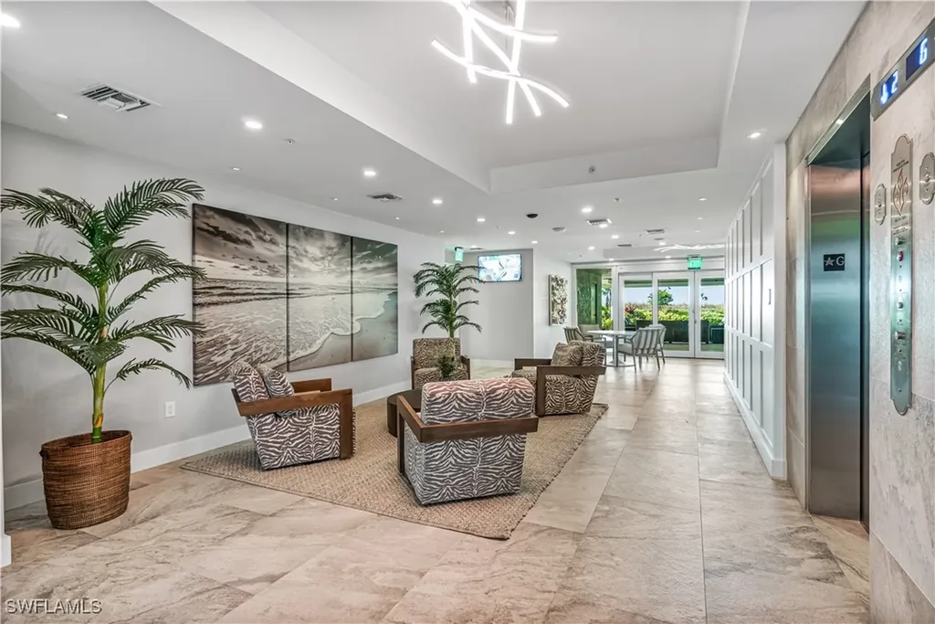 20 Seagate Drive Naples FL 34103