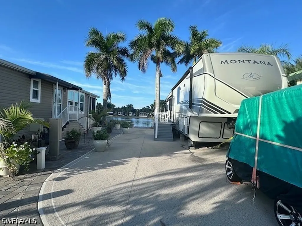 1146 Silver Lakes Boulevard Naples FL 34114