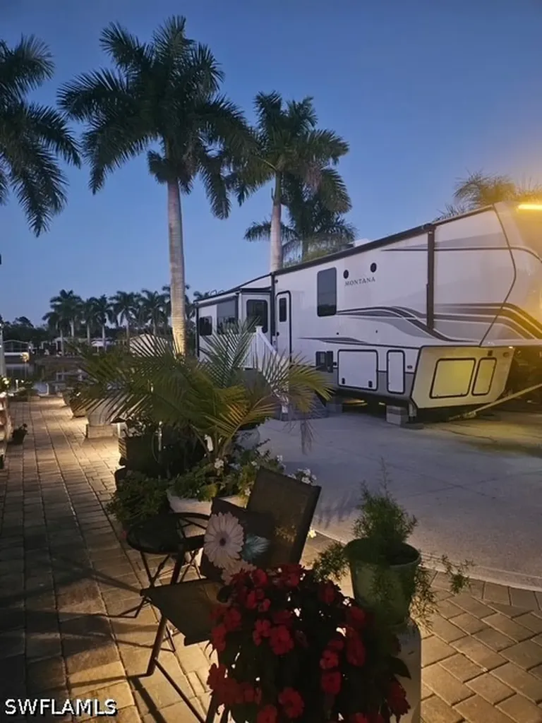 1146 Silver Lakes Boulevard Naples FL 34114